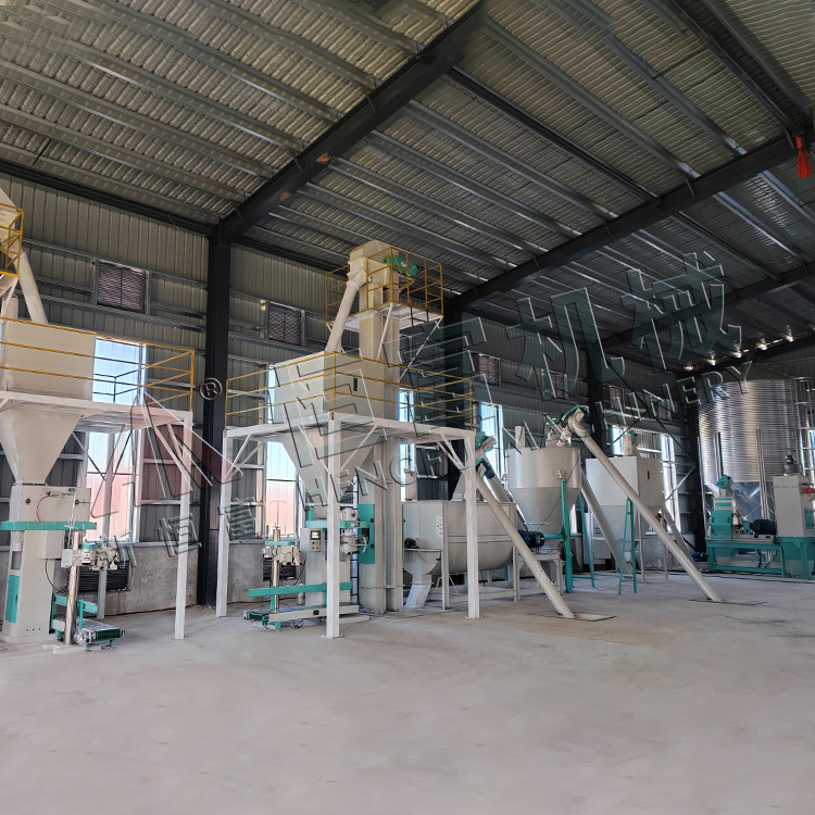 內蒙古赤峰時產6噸粉（fěn）狀飼料機組（zǔ）